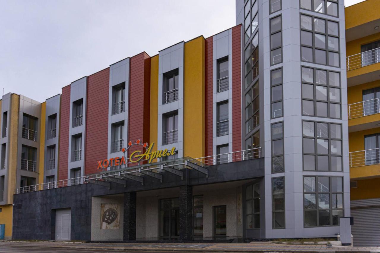 Хотел Ариел / Hotel Ariel Mezdra Exterior foto